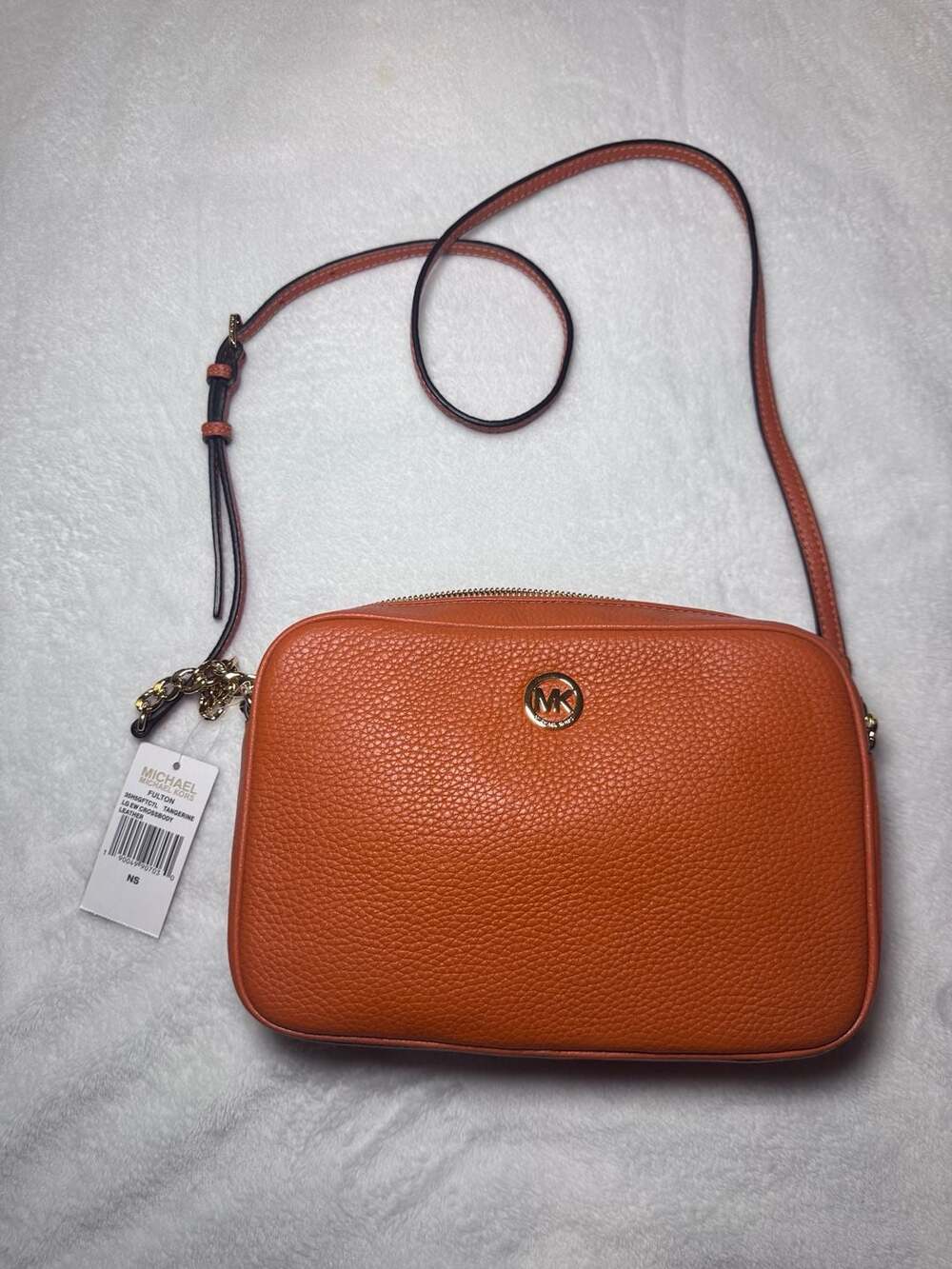 Brand NEW Michael Kors Fulton Leather Crossbody Bag in Tangerine